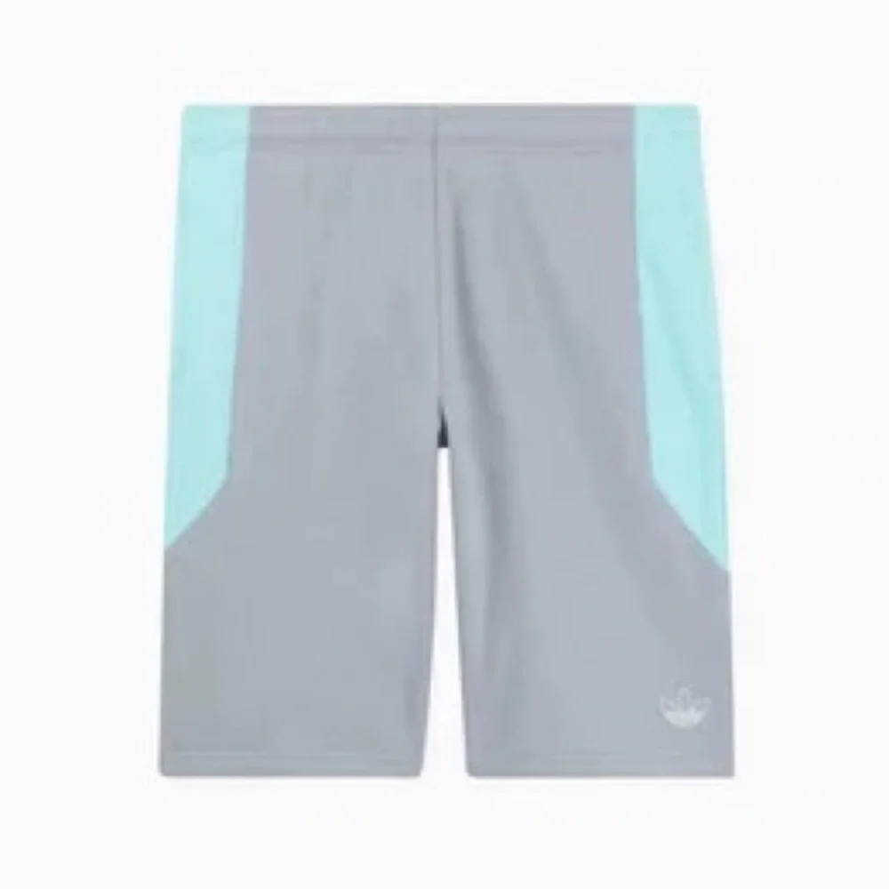 Boys Adidas Gray Basketball Shorts XL/18-20 Style #5444​​​
